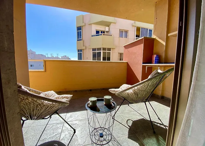 Lägenhet With Rooftop Pool - Tideview