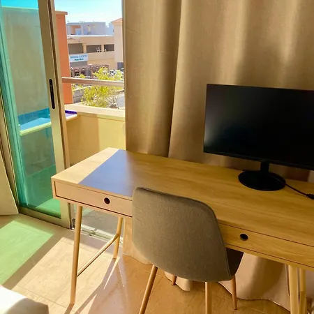 Apartman With Rooftop Pool - Tideview Corralejo