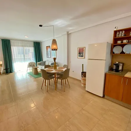 With Rooftop Pool - Tideview Apartman