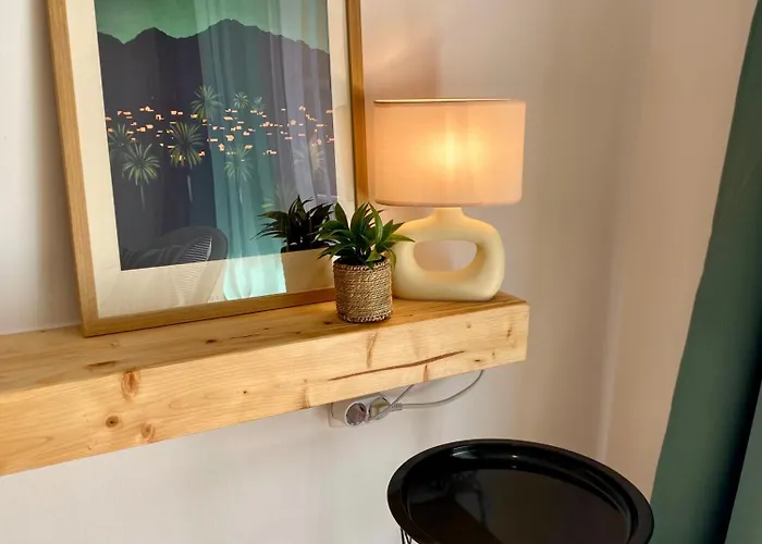 With Rooftop Pool - Tideview