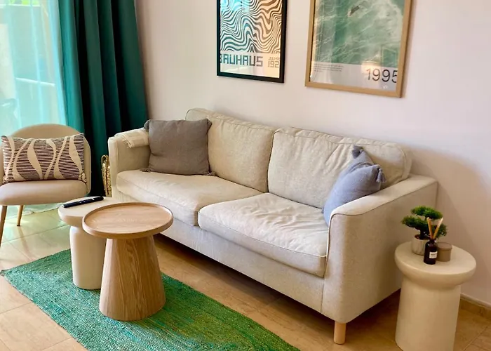 With Rooftop Pool - Tideview