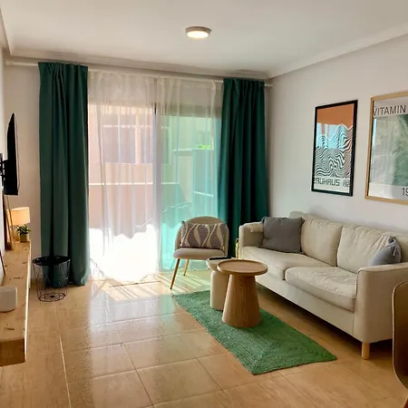 Apartamento With Rooftop Pool - Tideview *