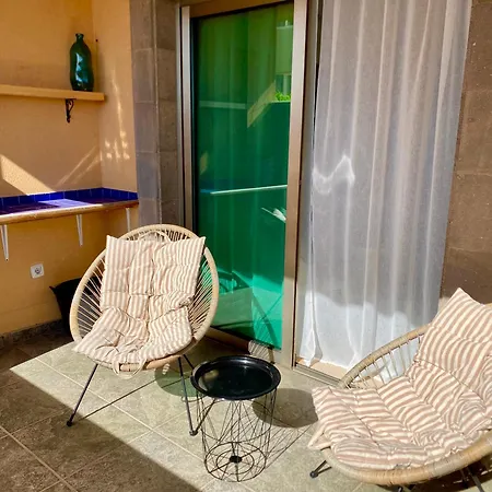 Apartment With Rooftop Pool - Tideview