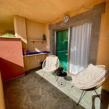 Apartment With Rooftop Pool - Tideview