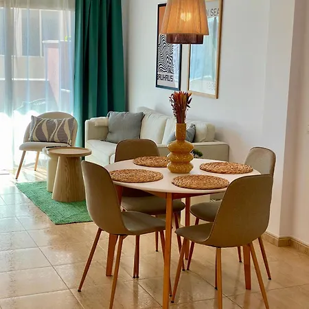 With Rooftop Pool - Tideview Apartamento Corralejo