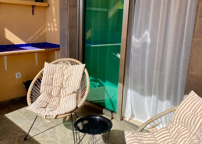 With Rooftop Pool - Tideview Apartment