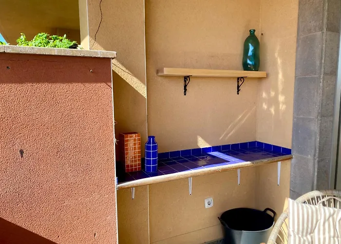 Apartment With Rooftop Pool - Tideview